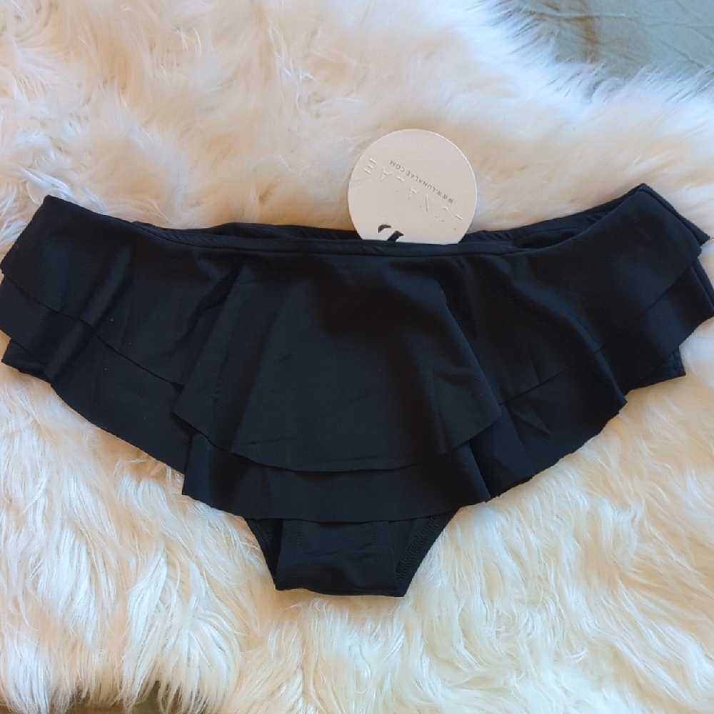 Lunalae Free Flow Skort Black Ruffled Pole Shorts - Picture 5 of 8